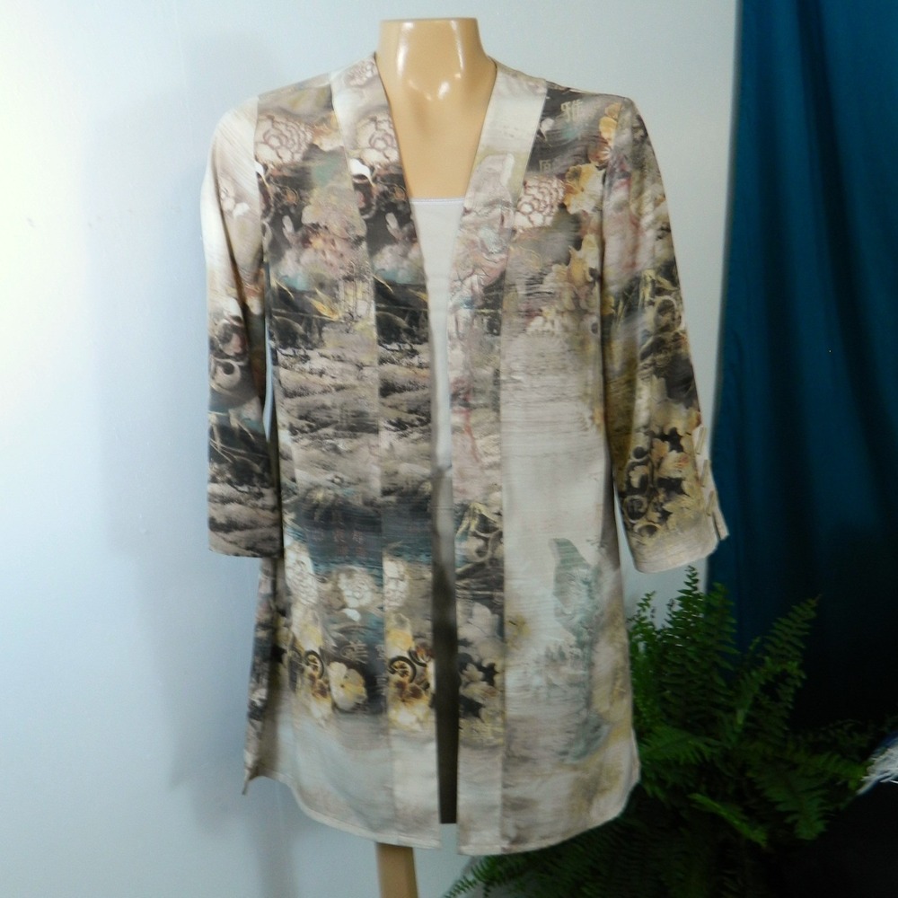Chicos Travelers Duster Cardigan Women Size 0 Tan Asian Geisha Landscape Print